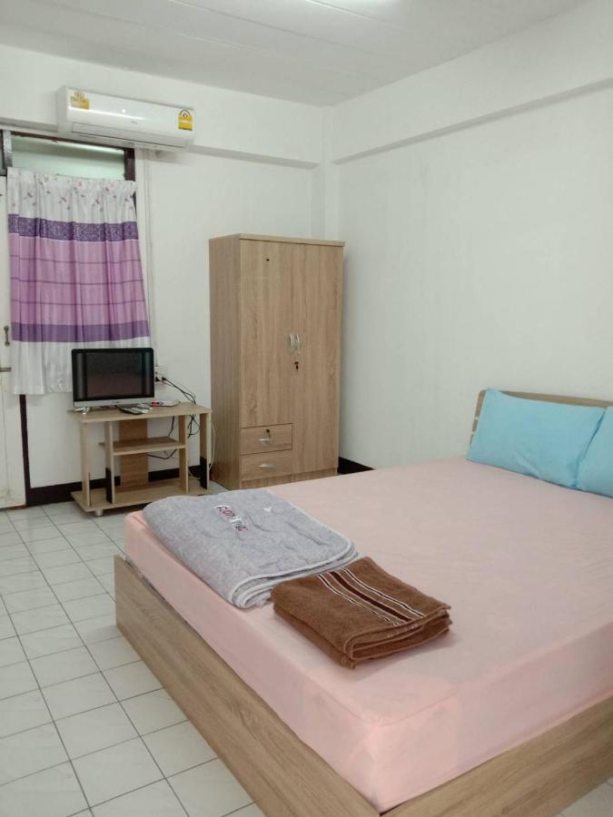 Natcha Place Thammasat Rangsit Bangkok Exterior photo